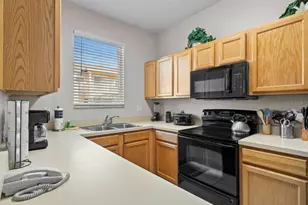 2717 Camaro Dr, Kissimmee, FL 34746 - Photo 10