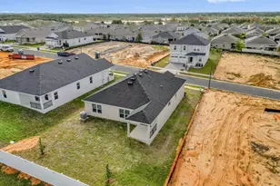 316 Sunbrooke Dr, Groveland, FL 34736 - Photo 18