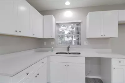 5963 Bamboo Drive, Orlando, FL 32807 - Photo 6