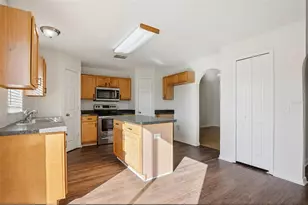 31518 Earn Dr, Wesley Chapel, FL 33545 - Photo 16