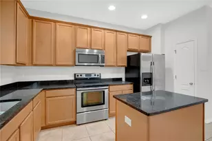 5557 Rutherford Pl, Oviedo, FL 32765 - Photo 8
