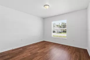 6925 Krenson Oaks St, Lakeland, FL 33810 - Photo 16