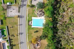 2747 Merrieweather Ln, Kissimmee, FL 34743 - Photo 40