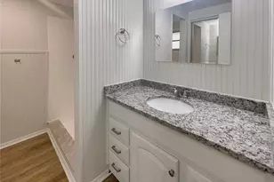 16423 Lake Byrd Dr, Tampa, FL 33618 - Photo 20