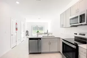 16642 San Nicola Pl, Bradenton, FL 34211 - Photo 4