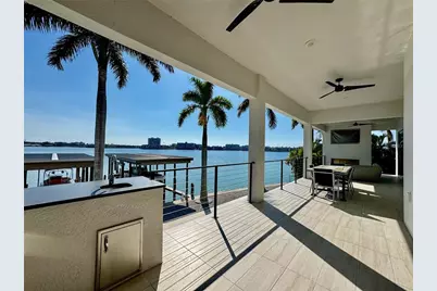 7801 9th Avenue S, Saint Petersburg, FL 33707 - Photo 2