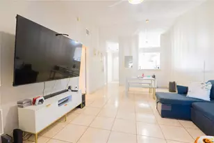 32 Silver Oak Cir, Kissimmee, FL 34743 - Photo 2