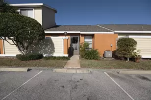 32 Silver Oak Cir, Kissimmee, FL 34743 - Photo 1