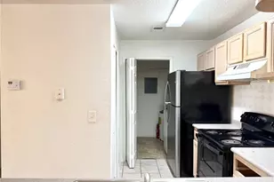 7511 Seurat St, Orlando, FL 32819 - Photo 10