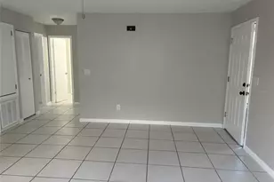 742 Lucaya Dr, Kissimmee, FL 34758 - Photo 6