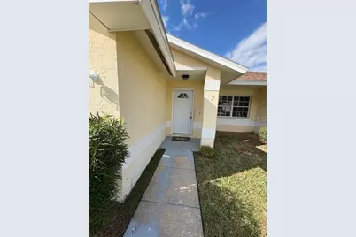 7 Brownstone Lane, Palm Coast, FL 32137 - Photo 4