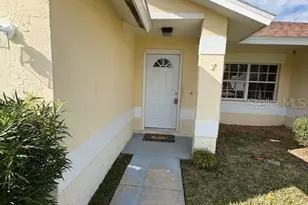 7 Brownstone Ln, Palm Coast, FL 32137 - Photo 4