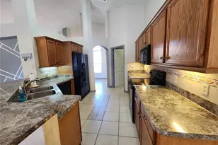 2303 Laurel Pine Ln, Orlando, FL 32837 - Photo 6