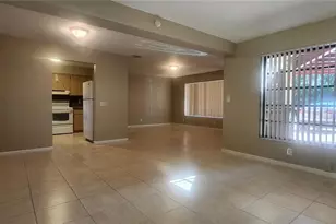 801 SE 15th St, Deerfield Beach, FL 33441 - Photo 4