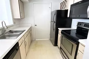 7340 Westpointe Blvd, Orlando, FL 32835 - Photo 6