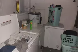 2733 E Dellwood Dr, Eustis, FL 32726 - Photo 8