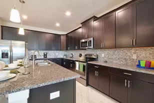 4743 Kings Castle Cir, Kissimmee, FL 34746 - Photo 4