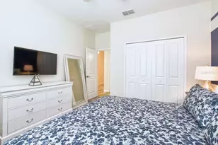 4718 Kings Castle Cir, Kissimmee, FL 34746 - Photo 16