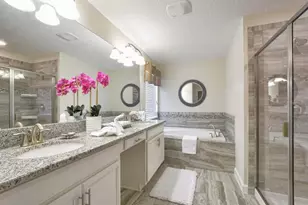 4718 Kings Castle Cir, Kissimmee, FL 34746 - Photo 20