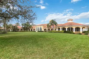 8681 Lower Villagewalk Cir, Orlando, FL 32827 - Photo 52