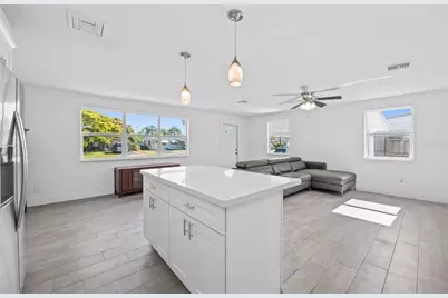 5641 NE 8th Avenue, Wilton Manors, FL 33334 - Photo 10