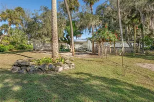 2518 Fort Lane Rd, Geneva, FL 32732 - Photo 8