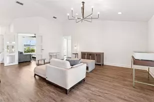 485 Lanham Dr, Winter Haven, FL 33881 - Photo 4