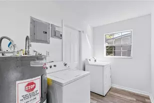 4447 Ivey Ct, Orlando, FL 32811 - Photo 22