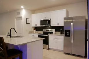 505 Lady Irelyn Ct, Deland, FL 32724 - Photo 4