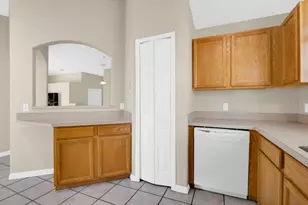 348 Sir Phillips Dr, Davenport, FL 33837 - Photo 16