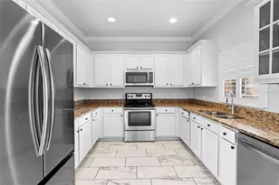 2660 Breaker Ln, Kissimmee, FL 34746 - Photo 10