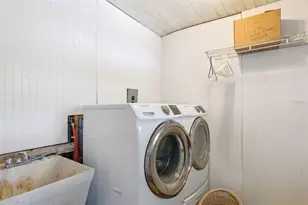 221 Pinewood Dr, Eustis, FL 32726 - Photo 24