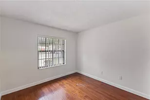 7423 Elsworth Ct, Orlando, FL 32819 - Photo 6