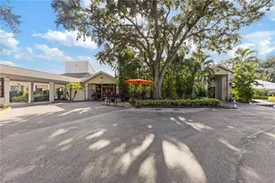 7423 Elsworth Ct, Orlando, FL 32819 - Photo 16