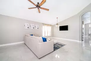 207 Langham Dr, Davenport, FL 33897 - Photo 6