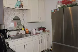 360 Dixson St, Orange City, FL 32763 - Photo 6