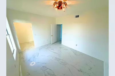 5560 Metrowest Blvd #308, Orlando, FL 32811 - Photo 4