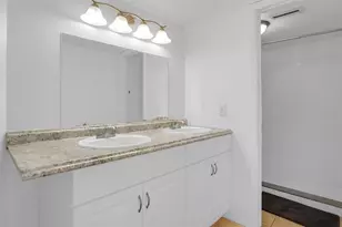 2604 Lemon Tree Ln, Orlando, FL 32839 - Photo 12