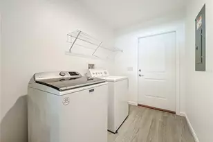 2305 S Westmoreland Dr, Orlando, FL 32805 - Photo 20