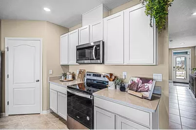 4476 Yaupon Holly Way, Lakeland, FL 33811 - Photo 4