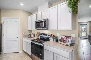 4476 Yaupon Holly Wy, Lakeland, FL 33811 - Photo 4