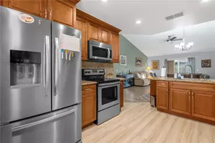 7702 Legacy Ln, Orlando, FL 32818 - Photo 14