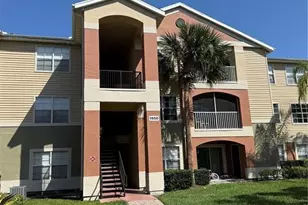 1950 Summer Club Dr, Oviedo, FL 32765 - Photo 2