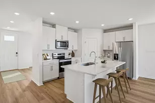 1718 Coolridge Pl, Zephyrhills, FL 33541 - Photo 8