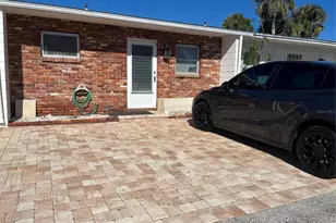 701 St Judes Dr S, Longboat Key, FL 34228 - Photo 2