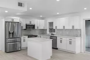 6213 Gamble Dr, Orlando, FL 32808 - Photo 8