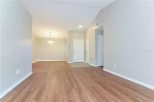 13210 Silvercreek Dr, Riverview, FL 33569 - Photo 4