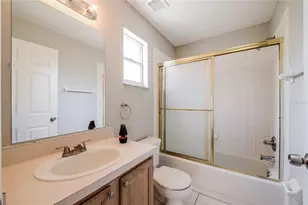 1216 Grassy Meadow Pl, Brandon, FL 33511 - Photo 10