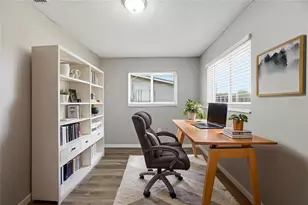 9041 NW 24th Pl, Sunrise, FL 33322 - Photo 4