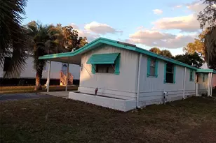 5609 Hancock Dr, Wildwood, FL 34785 - Photo 1